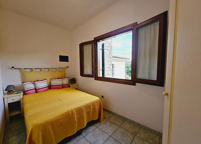 Апартаменты Le Residenze Con Piscina Nausicaa E Borgo Dei Mirti *